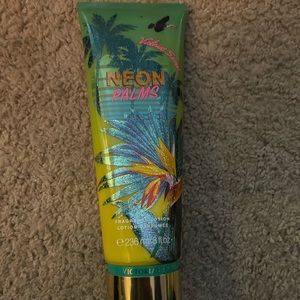 Victoria secret fragrance lotion